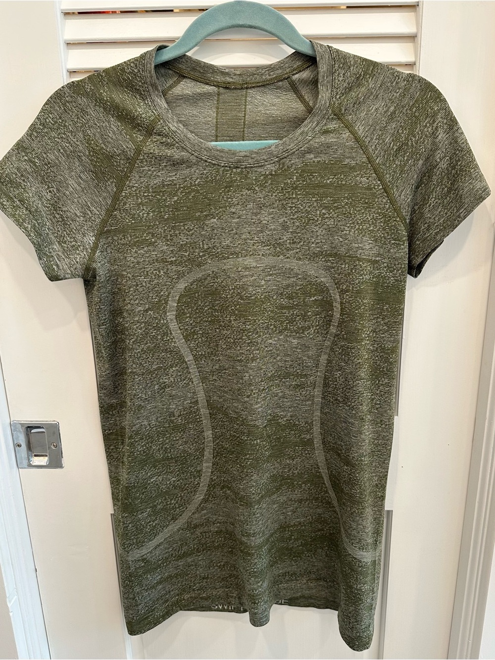 Lululemon Women’s Swift Stride Heathered Short Sleeve Active Top - Olive, size 8